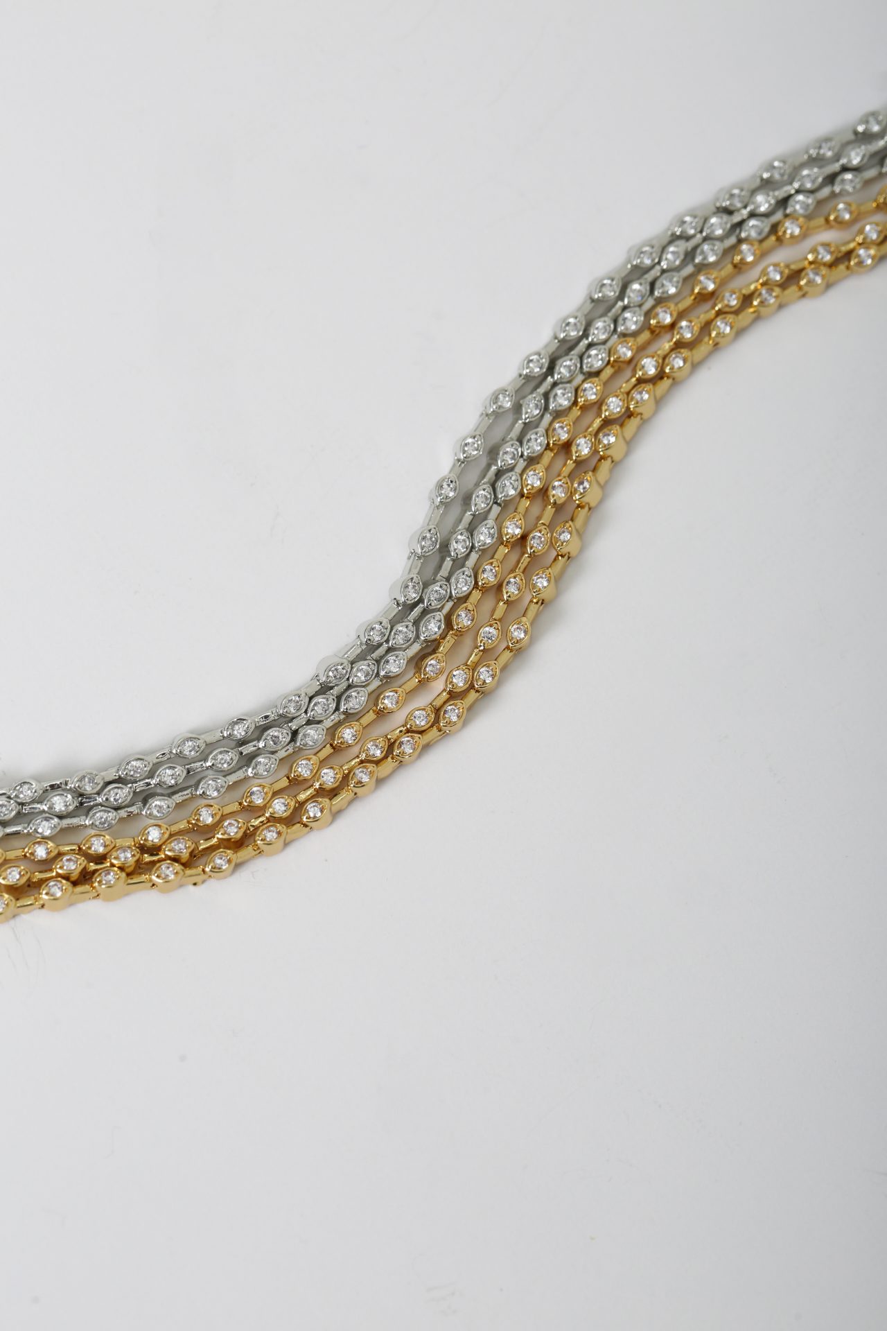 PULSEIRA LIV CRISTAL