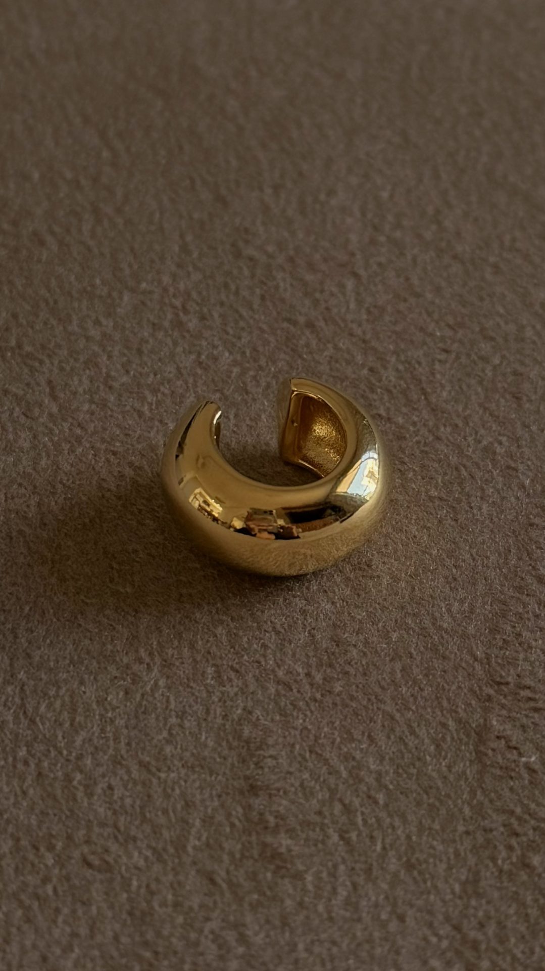 PIERCING BOLD